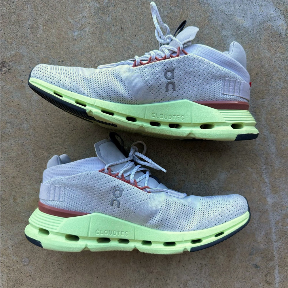 Women’s On Cloud Women’s Cloudnova Lifestyle Shoes MintGrey/Lime Lace Up Size 8